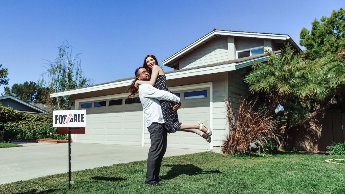 How Long Does It Take to Sell a House on Average? A Simple Guide