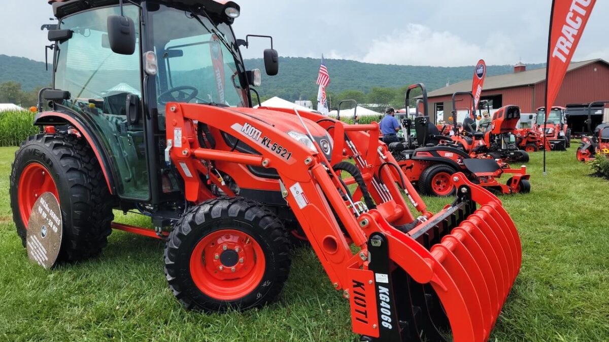 Versatility Unleashed: Uncovering the Diverse Benefits of Skid Loaders for Various Industries