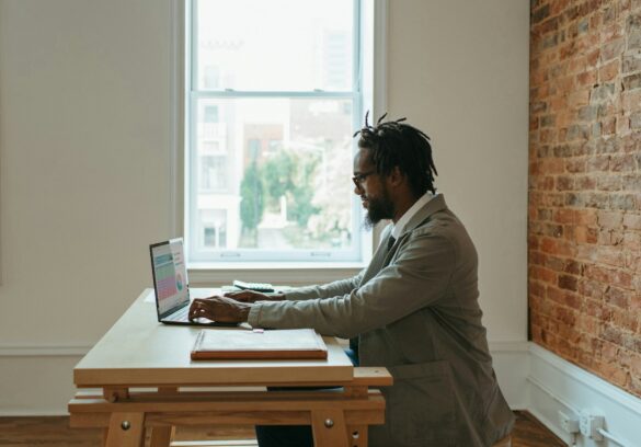 The Environmental Impact of Choosing Home Office Furniture
