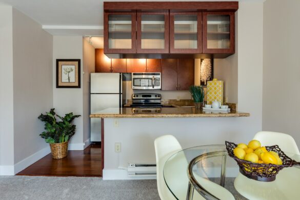 Downsizing Done Right: Tips for Making a Smooth Transition to Independent Living