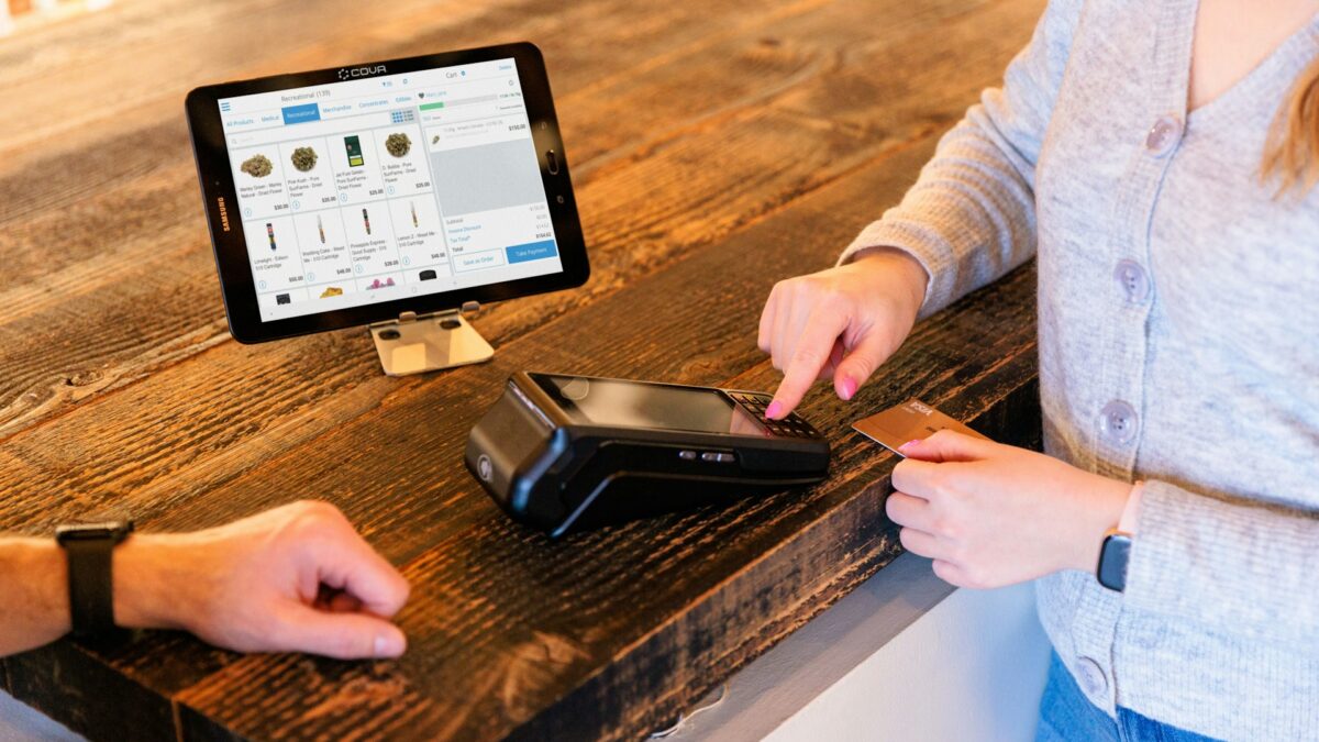 6 Cost-Saving Advantages of a Centralized Ordering System